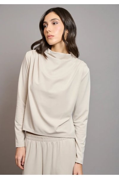 SUMIA TOP