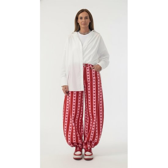 RED HEART BARREL PANTS